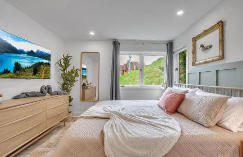 Renovated Ski In Out Condo King Bed Patio Grill - Foto 45