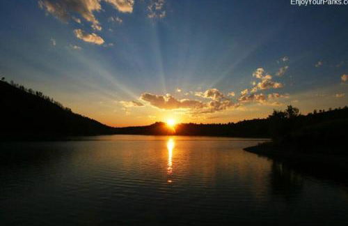 Peaceful Modern House by River & Park in Guernsey - Foto 17