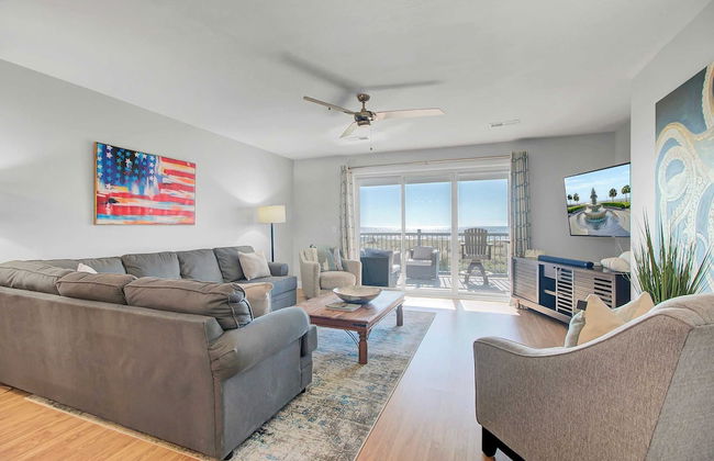 Beachfront 3bdr Condo w/ Pool & Deck Ocean Views Ocean Blvd #102 by Avantstay - Foto 1