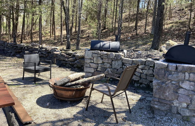 Gold Suites Rentals - Photo 28