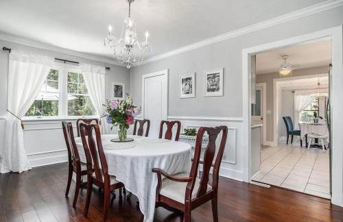 Newly Renovated Cottage 5 mins from Beach! - Foto 8