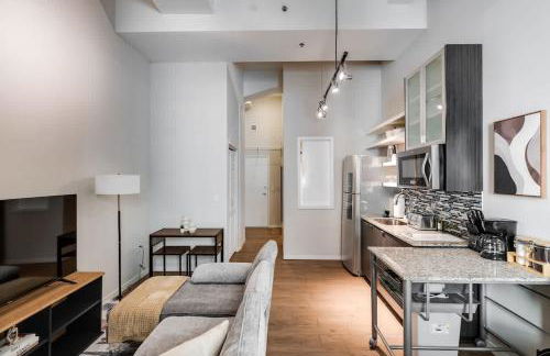 CBDOTR 24-7 Gym Pool Rooftop Steps to Stadiums - Foto 14