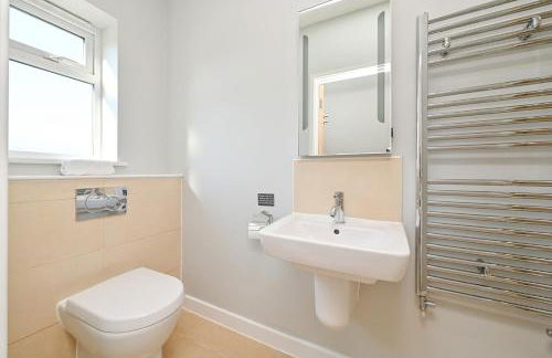 Lakeside House on Retallack Resort with Hot Tub 110 - Foto 16