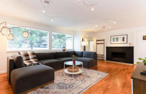 Spacious Retreat 3 Miles to Airport 12 to Seattle - Foto 16