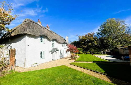 April Cottage - Photo 6