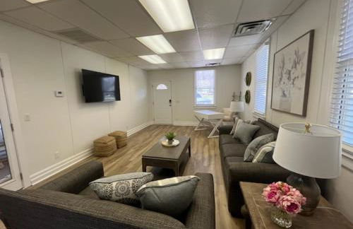 Serene 3BR Pet-Friendly Getaway Near Cartersville - Photo 43