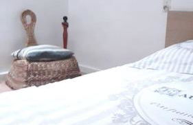 Bel appartement au coeur de la cité médiévale - Foto 13