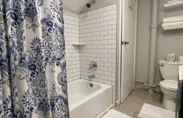 Walkable Allentown Downtown Gem with King Bed - Foto 9