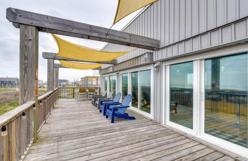 BBQs and Decks Oceanfront Surfside Beach Home - Photo 27