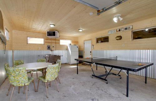Away at Moose Bay Breezy Point Gem with Game Room - Foto 23