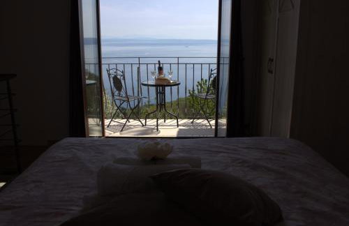 Apartman Sara s pogledom na more - Foto 16