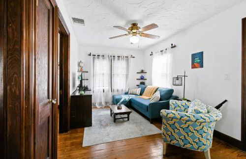 1926 Mediterranean Home with Heated Pool Sleeps 12 - Foto 46