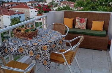 DOM RASPALOZEN NI DALEKO OT MORE I PRIRODi - Foto 2