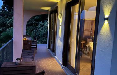 Lago Maggiore - Traumbalkon mit Seeblick & Pool und 2 SZ - Foto 11