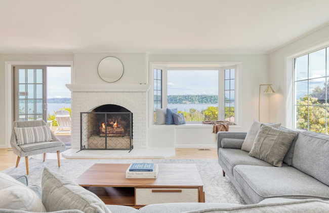 Colonial Bluff House Above the Sea by Avantstay - Foto 5