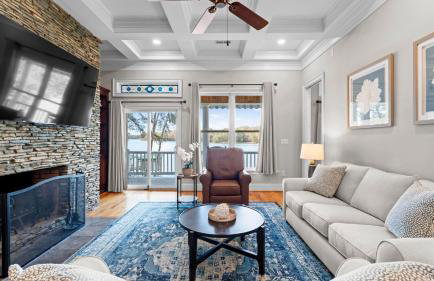 Sunset Pointe by Avantstay Waterfront, Beach, Fire Pit Sleeps 14 5bdr 4BA - Foto 46