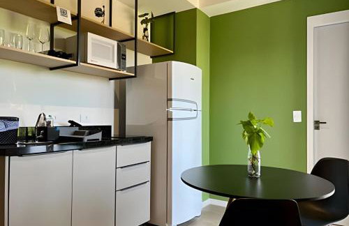 Aptos 1 ou 2 quartos no Centro com Piscina e Academia - Foto 28