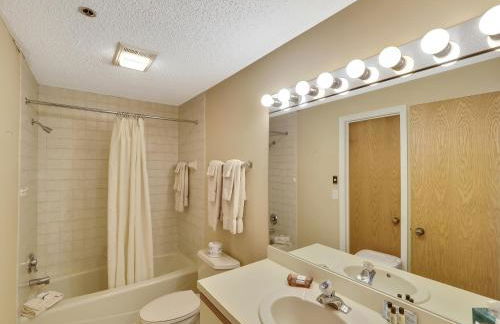 236 Edgewater Inn - Photo 14