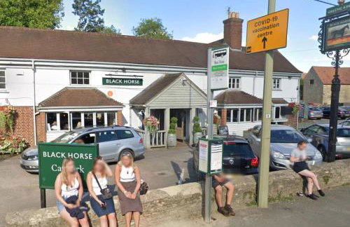 3-Bedroom spacious House, Private garden, Prime location, WiFi, Netflix - Foto 51