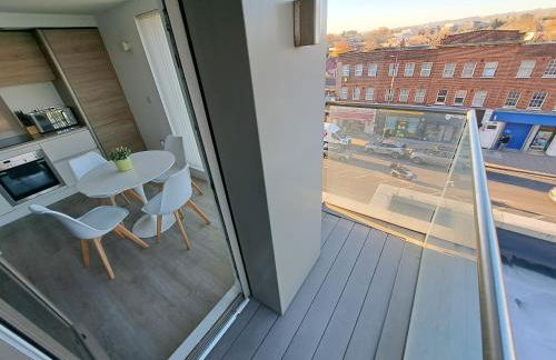 Luxury New 2 Bed/2 Bathroom Flat With Balcony - Foto 9