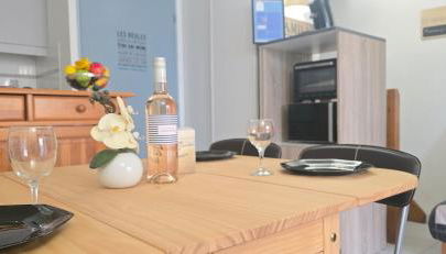 Les Soleillades- Villa, résidence avec piscine et stationnement à proximité de la mer - Foto 4