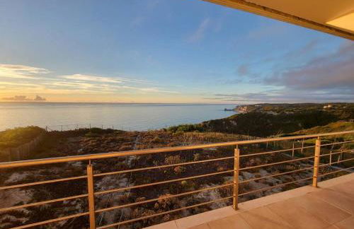 Nazare Uninterrupted Views and Sounds of the Sea - Foto 1