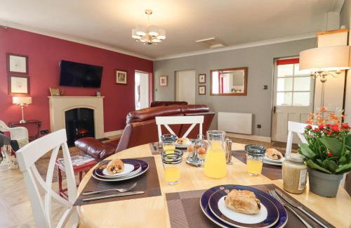 The Tack Room - Photo 7