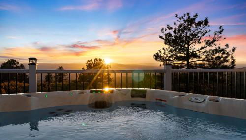 The KingDome - A Unique, Royal Experience with Hot Tub, Rooftop and Views - Foto 2