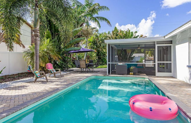 Fruit & Wine Saltwater Pool Home - Foto 3