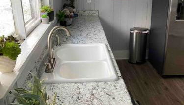 Farmhouse with game room, fire pit and creek - Foto 2