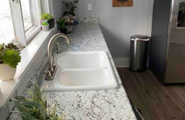 Farmhouse with game room, fire pit and creek - Foto 2