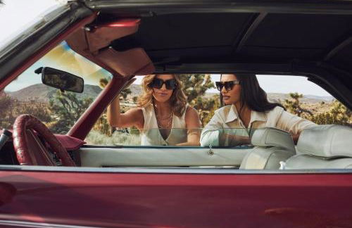 Skyline Ridge- Modern Residence w Sprawling Views - Foto 15