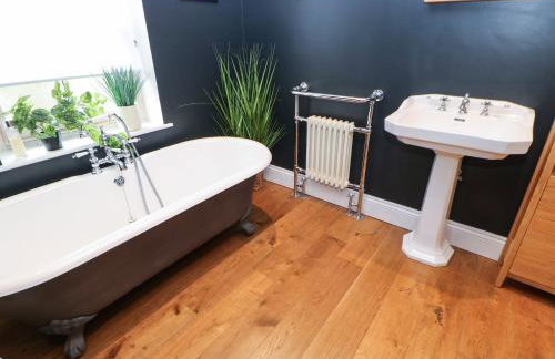 Chapel Cottage - Photo 27