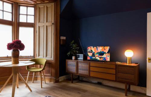 JOIVY Contemporary Cottage with Free Parking - Foto 11