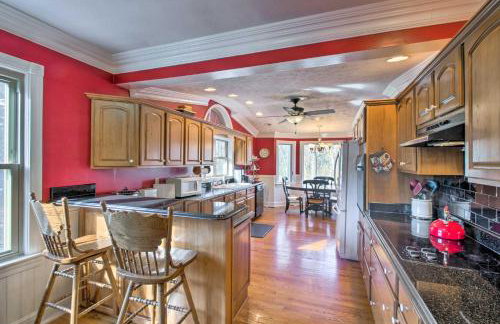 Damascus Home with Fire Pit and Views, Walk to Shops! - Foto 12