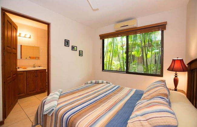 Charming unit that sleeps 4 - with pool - walking distance from Brasilito Beach - Photo 5