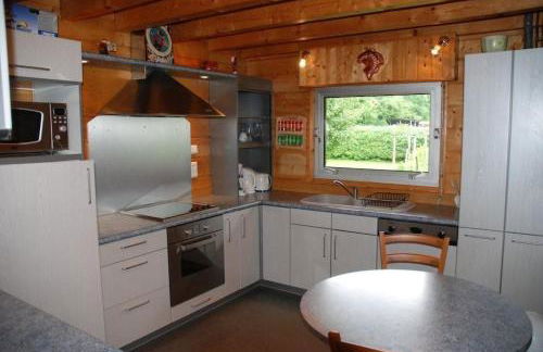 Chalet de Charme 100m² - Grand jardin - Gite les 4 saisons- Lac de chalain - Foto 14