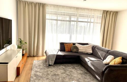 Olive Apartment mit Balkonen & Elektrogrill, 24h Self-Check-in, Free Parking, Netflix & WiFi, TOP Lage, Nähe KEM Kliniken - Foto 9