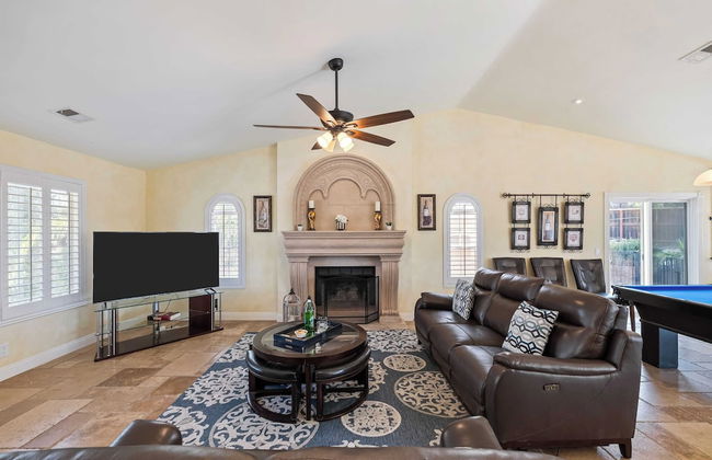 Chardonnay Charm by Avantstay Luxe Group Retreat w/ Pool Mins to Wineries - Foto 6