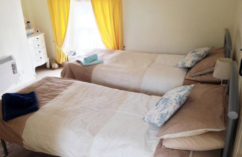 Jug And Glass Cottage - Photo 6