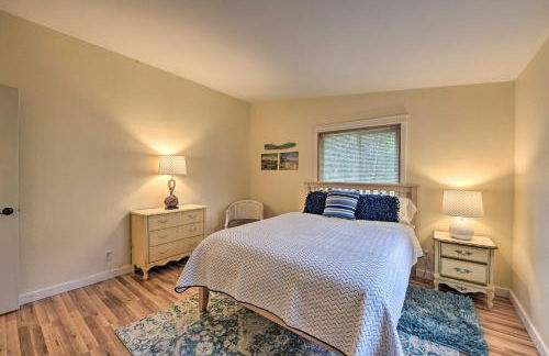 Cute Cottage with Deck Walk 115 Ft to Brewery and Cafe - Foto 17