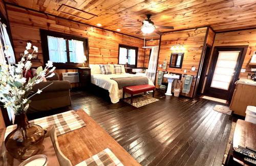Romantic Ozarks Cabin Rental in Secluded Woodland near Branson, Missouri - Foto 6