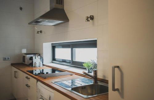 AZZ Sevilla Torre de la Plata Apartamentos - Photo 34