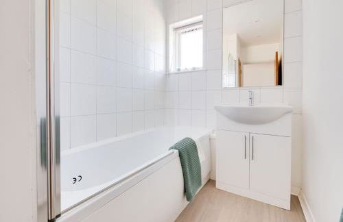 Pass the Keys Lovely 3 Bedroom property golf club and parking - Foto 19