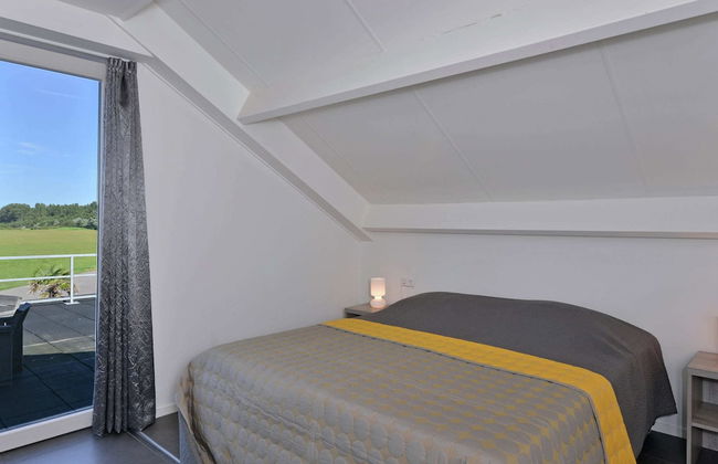 Waterfront Penthouse With Roof Terrace and Private Jetty - Foto 5