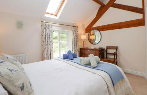 Bryn Howell Stables - Photo 17