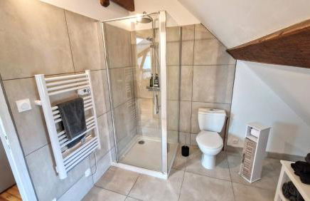 Moulin des Ducs by Vindihouses - Piscine chauffée - escalade - billard - fitness - etc - Foto 38