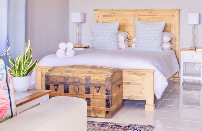 River Front Estate - Photo 3