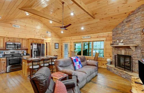 Brand New 2BR2BA Cabin Cherry Log Big Hot Tub Views - Foto 31