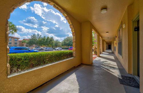 Sunny Vacation Condo in Davenport - Foto 6